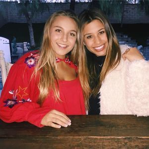 Meet your Posher, Chloe